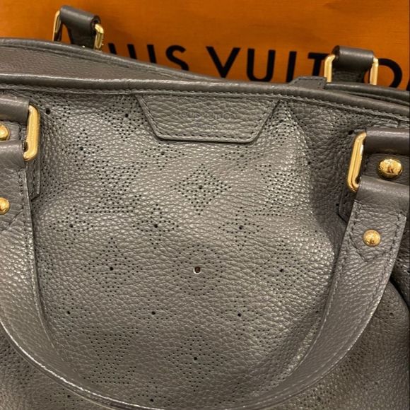 Louis Vuitton Stellar Mahina Anthracite Leather Gm Tote - Picture 5 of 8
